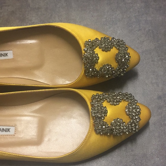 MANOLO BLAHNIK HANGISI FLATS - Picture 3 of 9